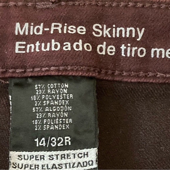 Mossimo Denim Women’s Wine Denim Jeans
Size 14/32R Skinny Super Stretch - Picture 10 of 10